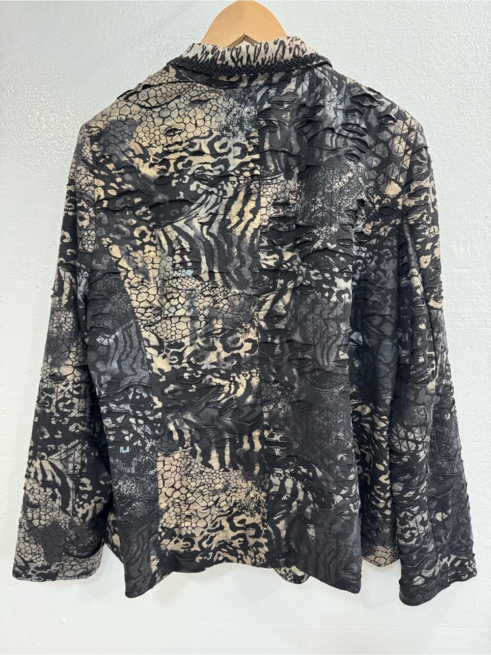 Chico's XL Black Gold Open-Front Blazer Braided Trim Animal LS Jacket